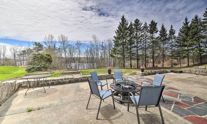 Bucksport Casa | Colonial Home in Bucksport w/ River Views!
