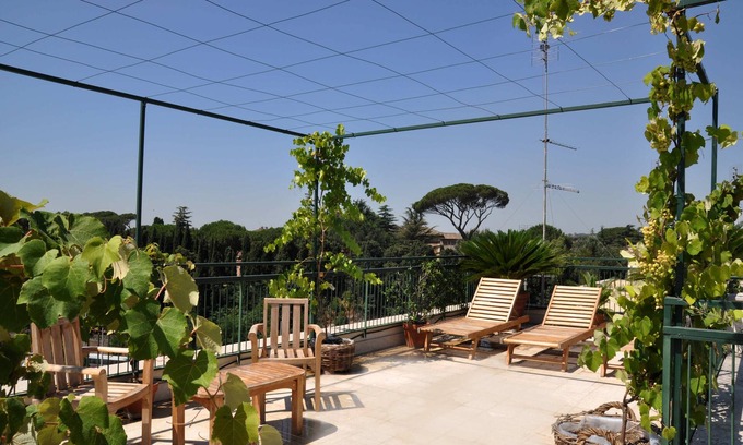 Celio Apartamento | Ático Domus Colosseo con espectacular vista de 360 ° desde el jardín de la azotea