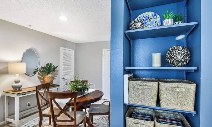 Saint Simons Heights Condominio | Come enjoy Island life, stay at condo with pool - Call for monthly discount
