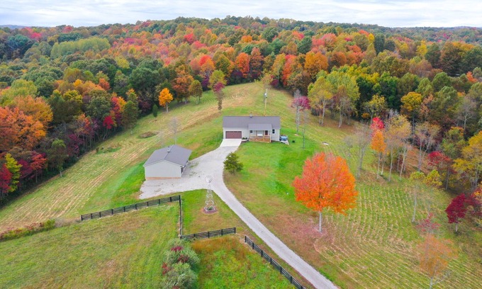 McArthur Casa | Come Enjoy The Gorgeous Views From McArthur Hilltop Hideaway