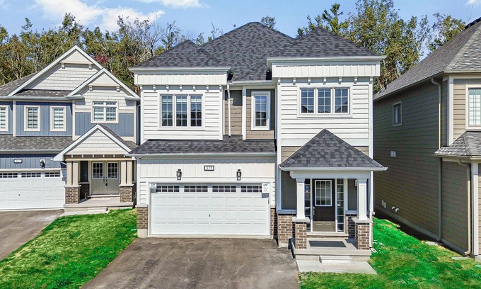 Gravenhurst Casa | Come stay at the Muskoka Lakes! Close to several golf courses, resorts and lakes