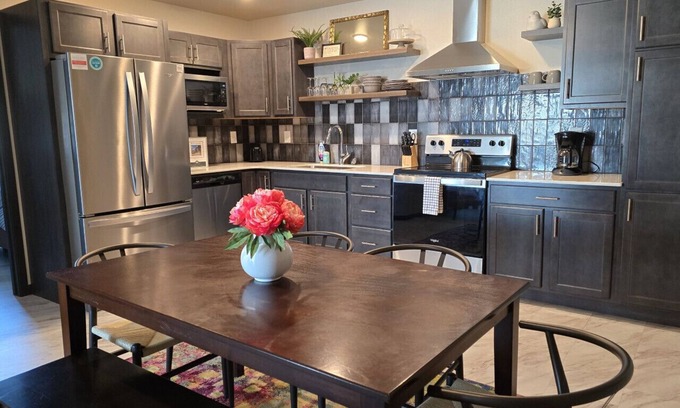 West Fargo Apartamento | Come, Stay, Relax - The Lights