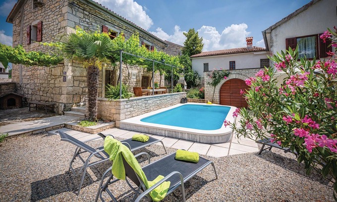 Peresiji Casa | Alojamiento de 2 habitaciones en Peresiji