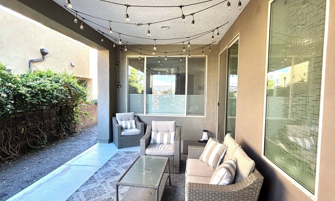 Taylor Ranch Casa | Comforatable Modern Townhouse in welcoming Albuquerque