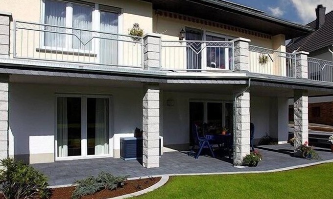 Oberstadtfeld Casa | **** Apartamento confort Pequeño Kylltal en Oberstadtfeld / Eifel, terraza sur de 30 metros cuadrados