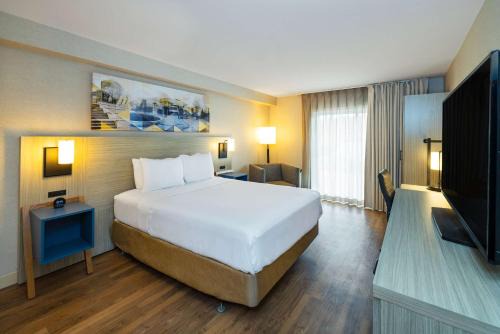 Moncton Hotel | Comfort Inn East