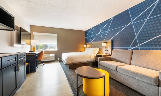 Mayfield Heights Hotel | Comfort Inn Mayfield Heights Cleveland East