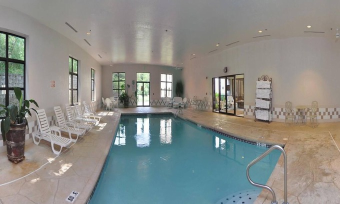 Hot Springs Hotel | Comfort Inn & Suites Hot Springs Midtown