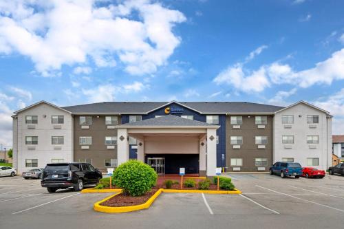Greenfield Hotel | Comfort Inn & Suites North Greenfield