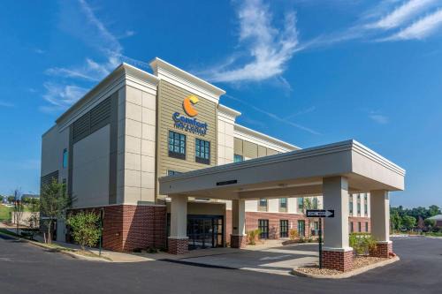 Rio Hotel | Comfort Inn & Suites Charlottesville Hollymead Town Center