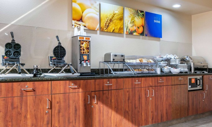 Van Buren Hotel | Comfort Inn & Suites Van Buren - Fort Smith