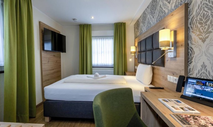 Rhens Casa | Comfort single room GH-early booking rate B&B - AKZENT Hotel Roter Ochse
