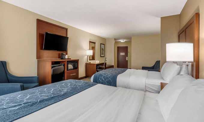Riverside Hotel | Comfort Suites Dayton-Wright Patterson