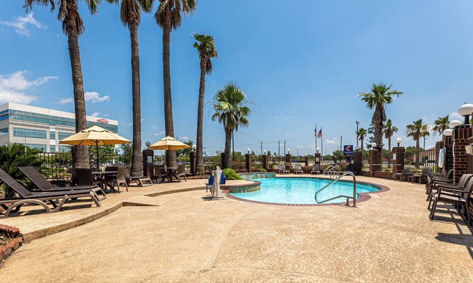 Lake Jackson Hotel | Comfort Suites Lake Jackson Clute