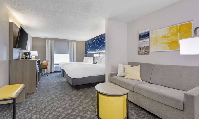 Brownsburg Hotel | Comfort Suites West Indianapolis - Brownsburg