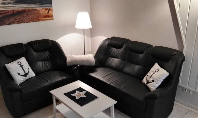 Landkirchen Casa | Comfortable vacation home Hus Fiete with garden and terrace on Fehmarn
