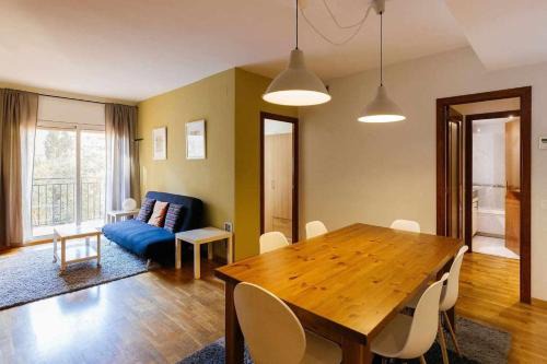 el Fort Pienc Apartamento | Comfortable 4 rooms 2Bath w balcony
