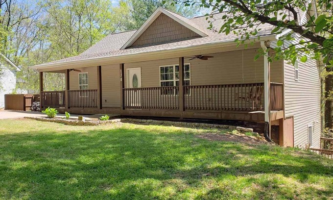 Clayton Casa | Comfortable In-Town Stay - Clayton, GA