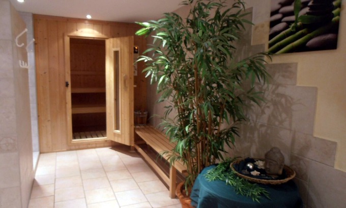 Triftern Apartamento | Apartamento cómodo y exclusivo "Clematis" con piscina cubierta y sauna