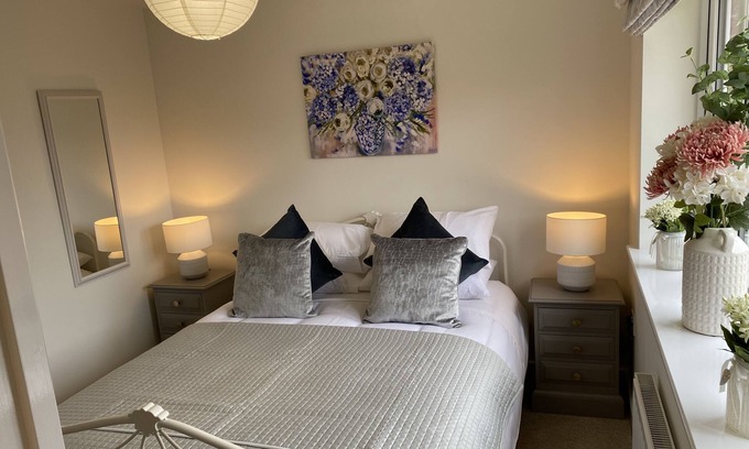 Isleham Casa | Comfortable Well Equipped Home In Isleham. Close to Newmarket, Ely & Cambridge
