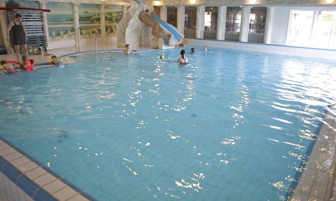 Voorthuizen Casa | Comfortably Furnished Tent Lodge with Stove near Veluwe