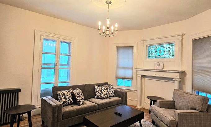 Inman Square Apartamento | Comforts of your home in tranquility, Harvard Square