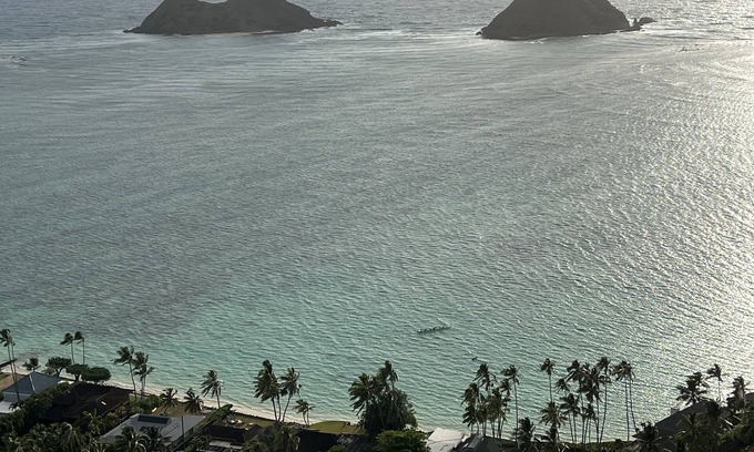 Lanikai Casa | Comfy 1 bedroom steps to white sand beach
