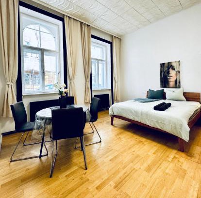 Josefstadt Apartamento | Comfy 2BR Apt, for 5P, Easy Access to Stadthalle
