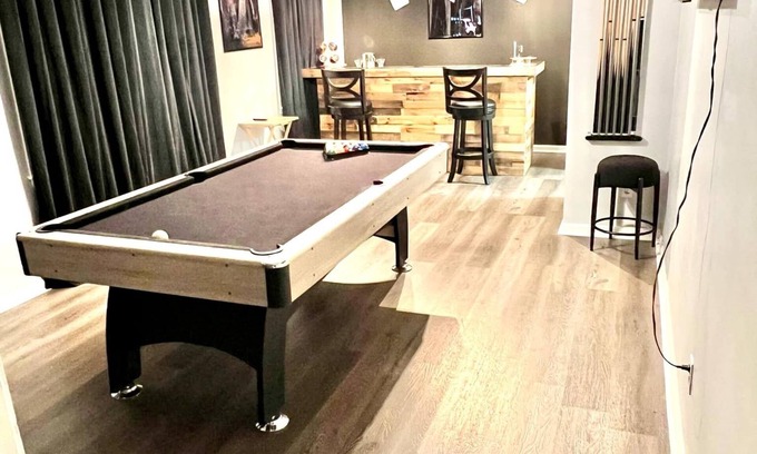 Whitehaven Casa | Comfy 3-bedroom house, 5 mins from Airport and 7 mins from Graceland