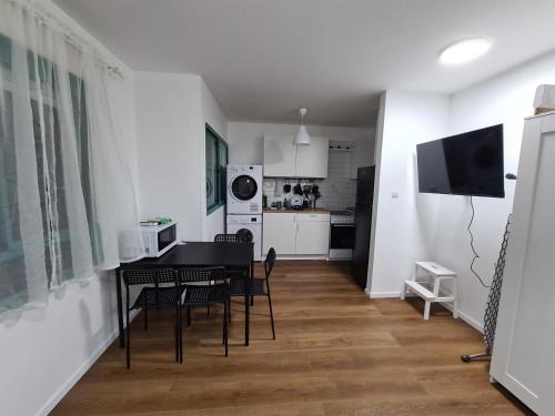 Lod Apartamento | Comfy Flat Near TLV Airport