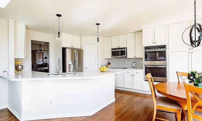Fort Collins Casa | Comfy room in a large, beautiful, quiet and home centrally located in NoCo!
