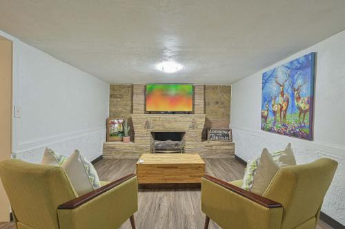 Central Oklahoma City Casa | Communal Crashpad-City Card for local biz discounts