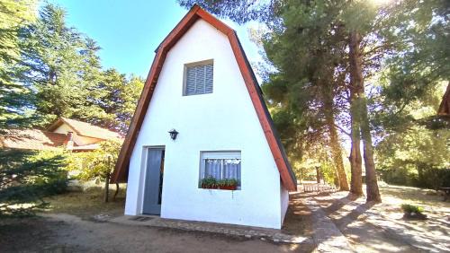 San Andrés de la Sierra Chalet De Esquí | Complejo Cabañas Las Violetas en Villa Serrana La Gruta