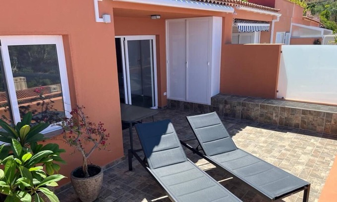 La Quinta Casa | completely renovated bungalow with fantastic views
