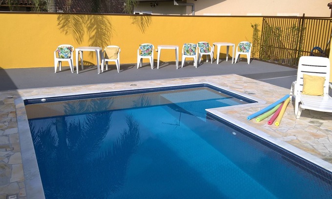 Caraguatatuba Casa | Cond Portal Patrimonio - Casa con piscina, barbacoa y seguridad las 24 horas WI-FI