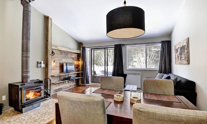 Stoneham Apartamento | Condo 20 Chemin des Adirondack by Les Chalets Alpins