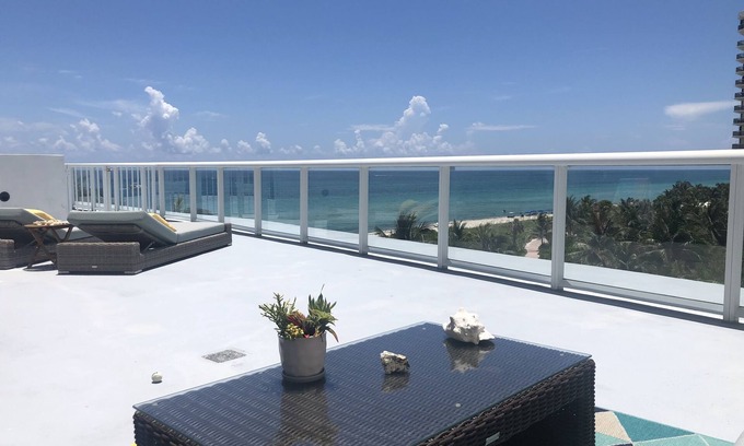 North Beach Condominio | Condo on Miami Beach with stunning views from oversized private terrace.