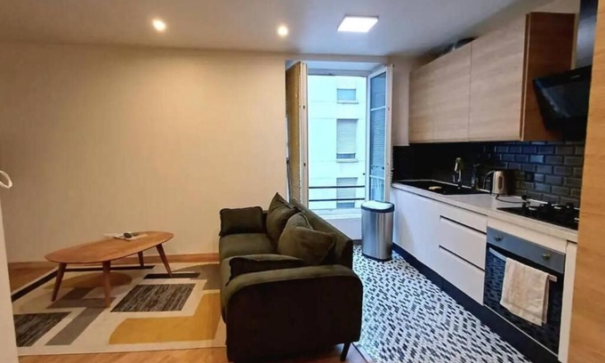 Quartier de la Goutte-d'Or Apartamento | Confort & Calme à Paris - 2 Bedrooms, Idéal Famille ou Pro, Metro à 2 min