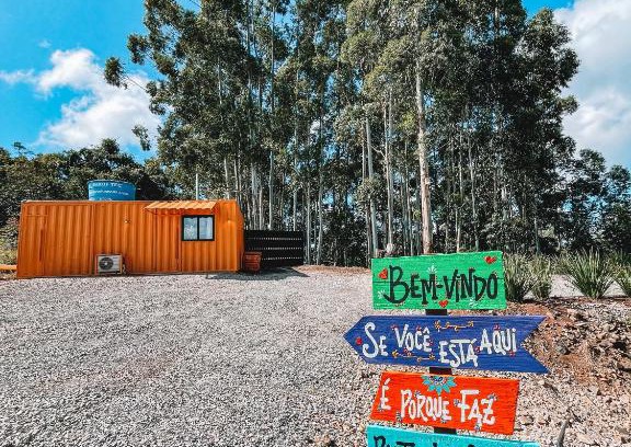 Flores da Cunha Casa | Container ABOBORA na natureza da Serra Gaúcha