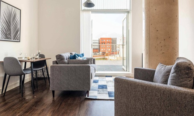Rotherham Apartamento | Contemporary 2 Bed Riverside Apartment, Rotherham