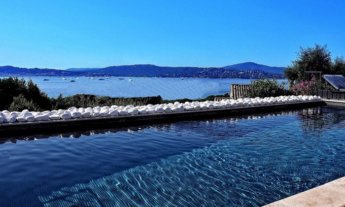 Guerrevieille Villa | Francés Contemporáneo Riviera Villa Con Piscina Climatizada ya sólo 3 minutos F