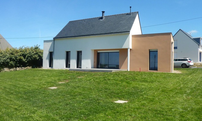 Plogoff Casa | Casa contemporánea con vista al mar en 2 pasos de brezal y sus senderos