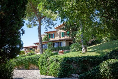 Poggio Catino Villa | Conti Beccaris Castle by Rental in Rome