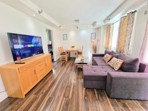 Stevenage Apartamento | Contractors 2 Bed Apartment in Stevenage near Asda By White Orchid Property Relocation Leisure & Business