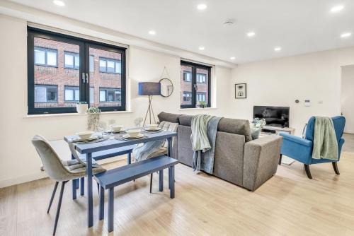 Bedford Apartamento | Contractors Gem, 2 bed, sleeps 6, bathroom & ensuite