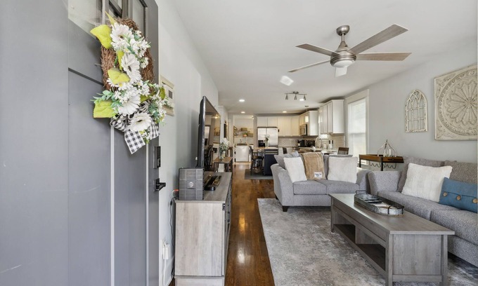 Inglewood Casa | Convenient Downtown E. Nashville 2 Bed 2 Bath Home w/Fenced Yard
