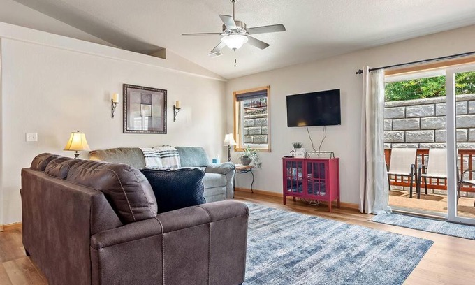 Rapid Valley Casa | Convenient Townhouse - Near Airport