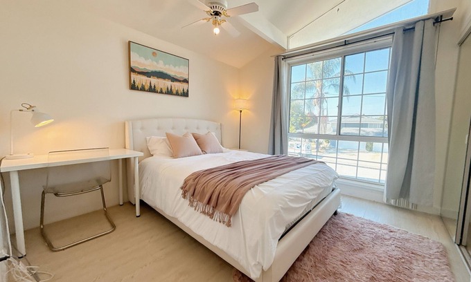 Hacienda Heights Casa | Cool townhome with AC in Hacienda Heights - 3 bedrooms available
