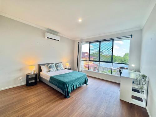 Coopers Plains Casa | Coopers Plains Retreat Maple Share House