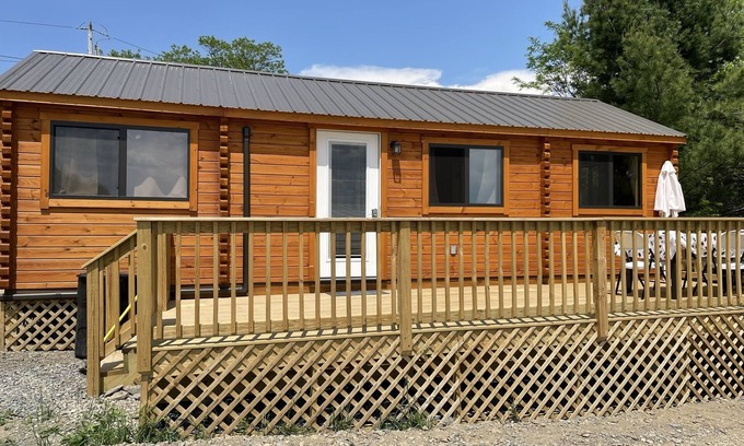 Milford Cabina | Cooperstown Double Play Hilltop Cabin B